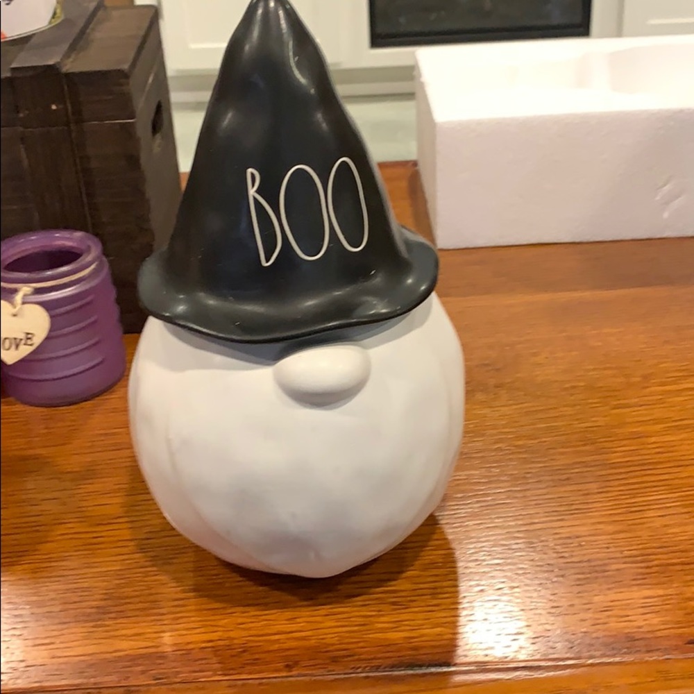 COPY - Rae Dunn Boo Gnome